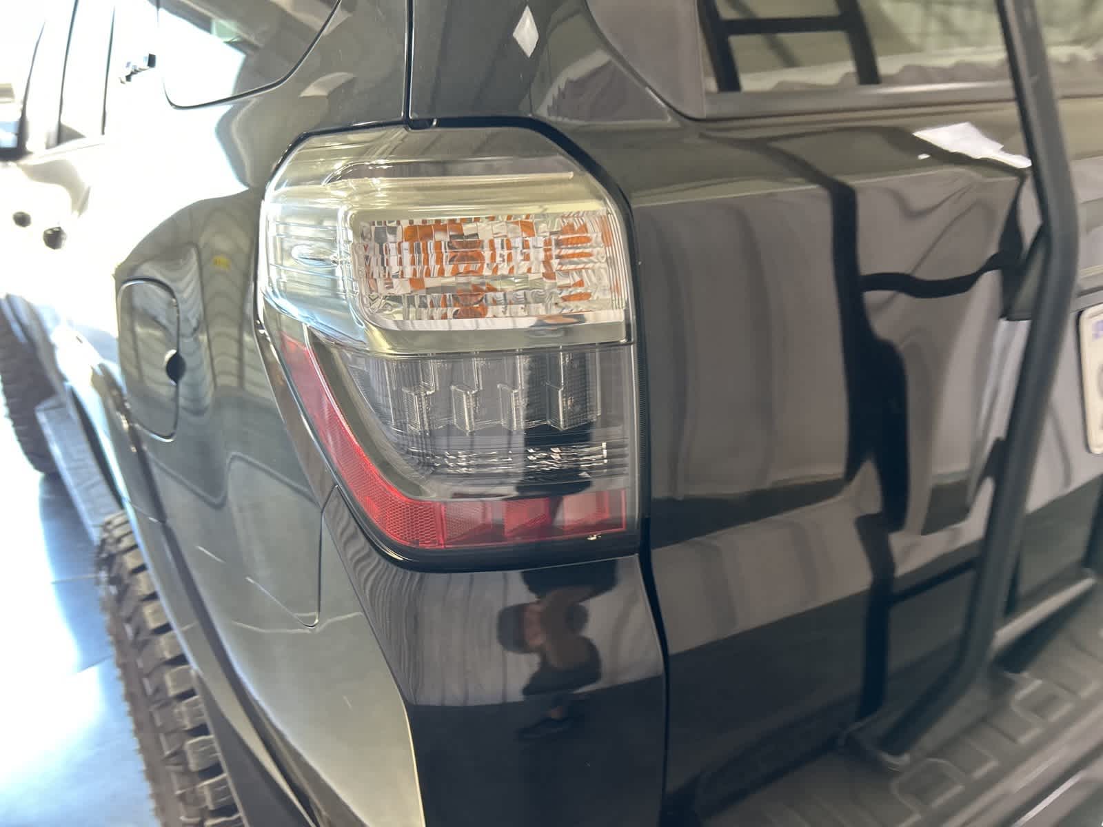 Thumbnail: 2015 Toyota 4Runner - 13
