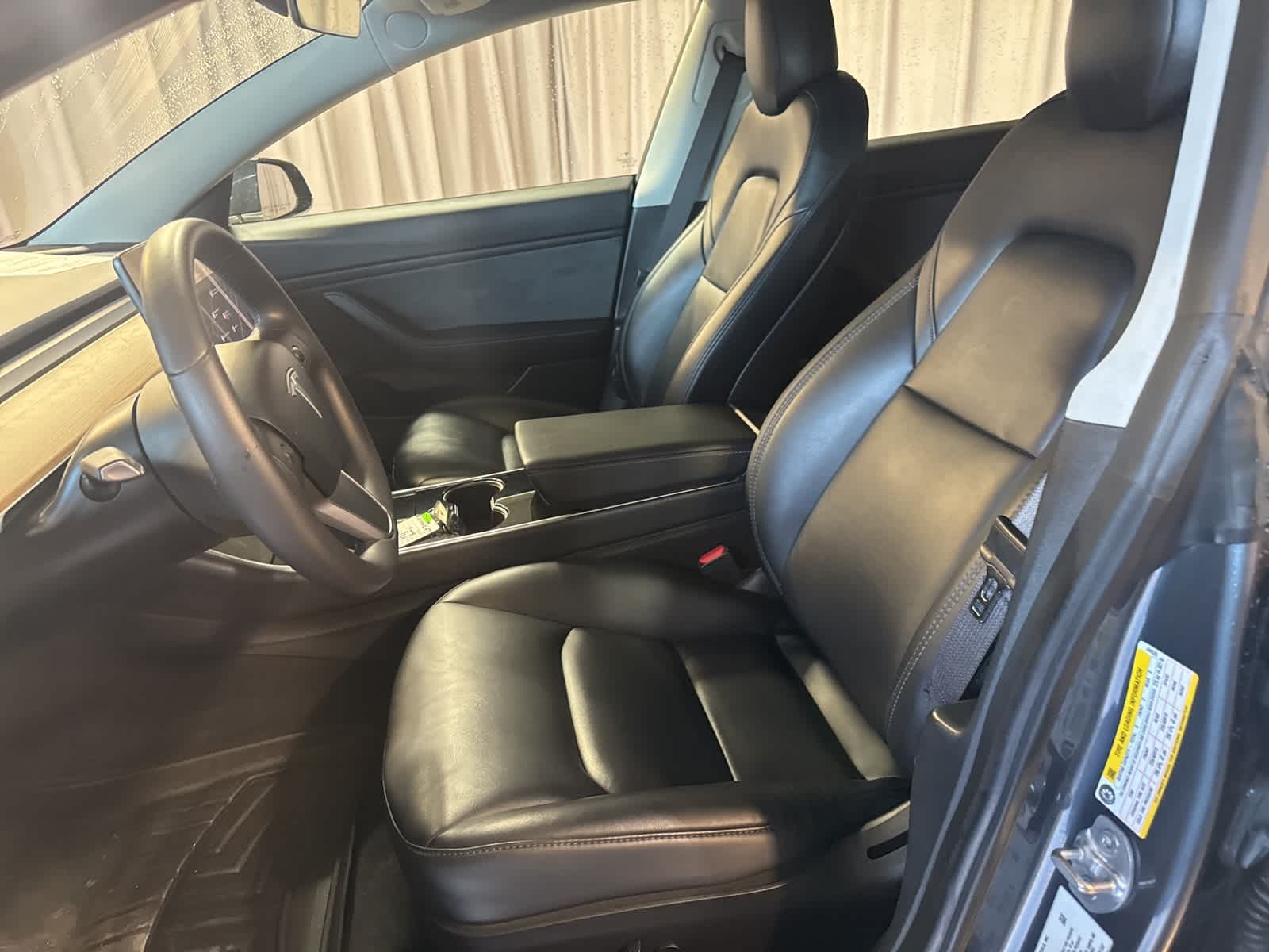 Thumbnail: 2020 Tesla Model 3 - 17