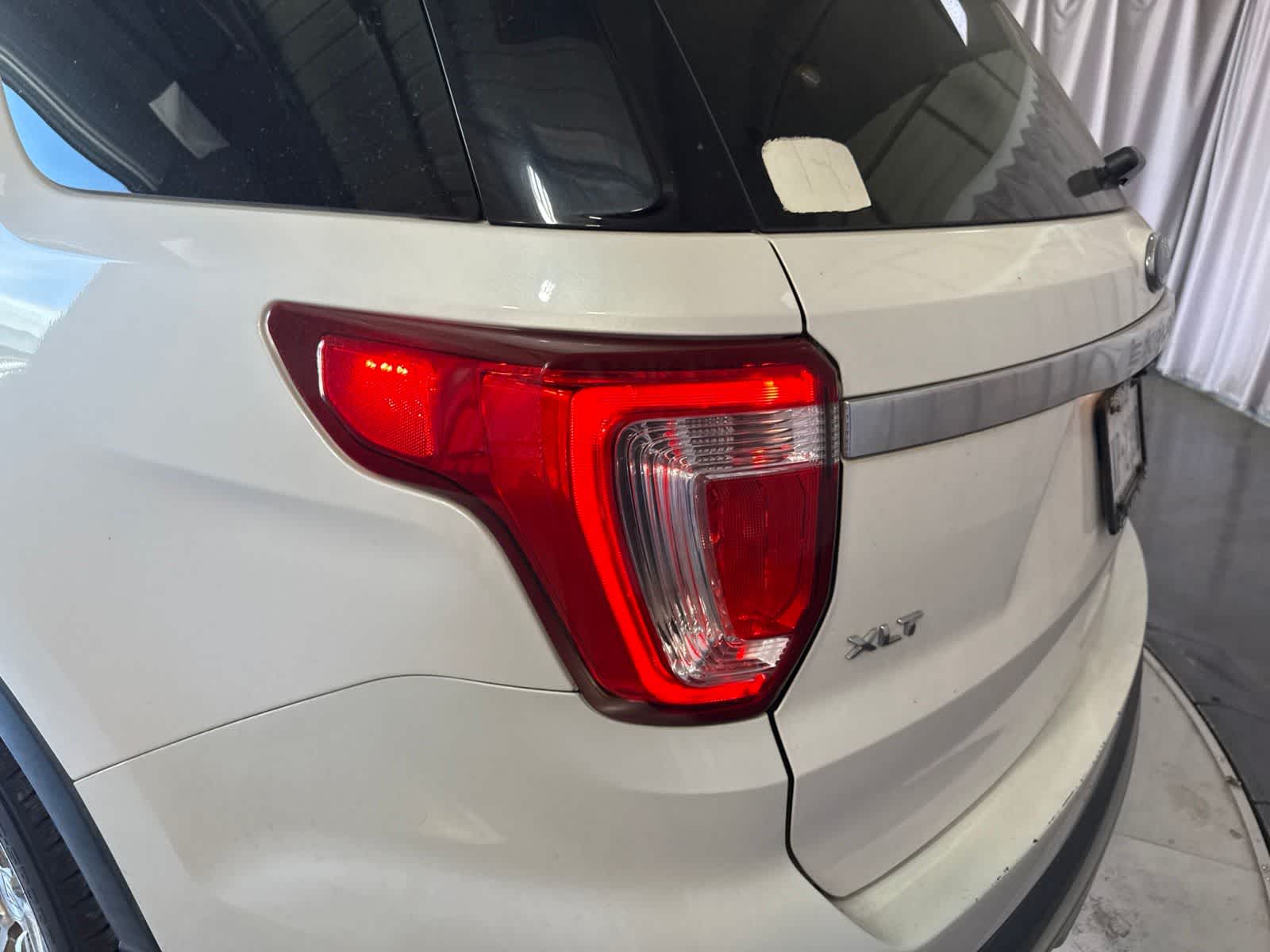 Thumbnail: 2017 Ford Explorer - 10