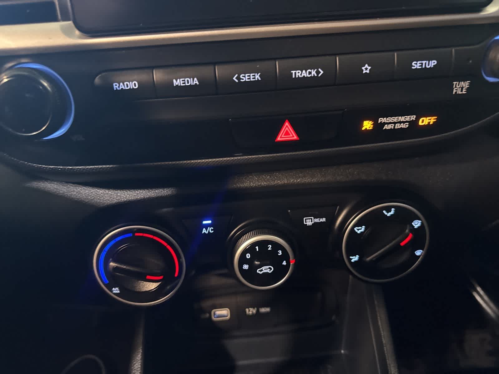 Thumbnail: 2022 Hyundai Venue - 22