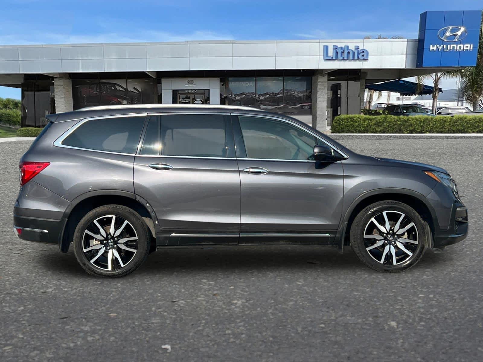 Thumbnail: 2019 Honda Pilot - 9