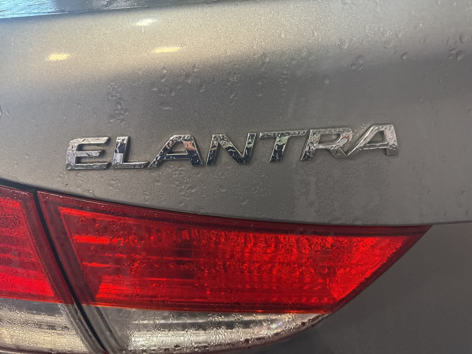 Thumbnail: 2013 Hyundai Elantra - 11