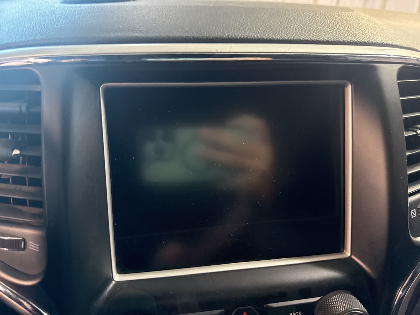 Thumbnail: 2015 Jeep Grand Cherokee - 24