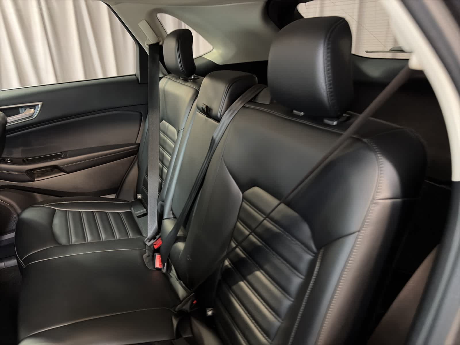 Thumbnail: 2020 Ford Edge - 21