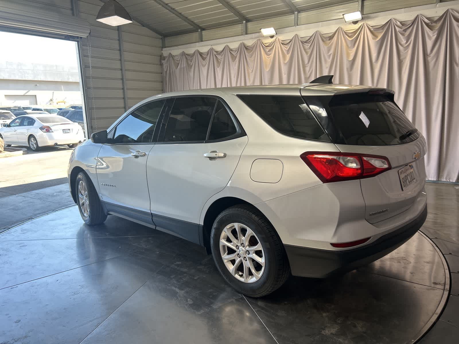 Thumbnail: 2019 Chevrolet Equinox - 14