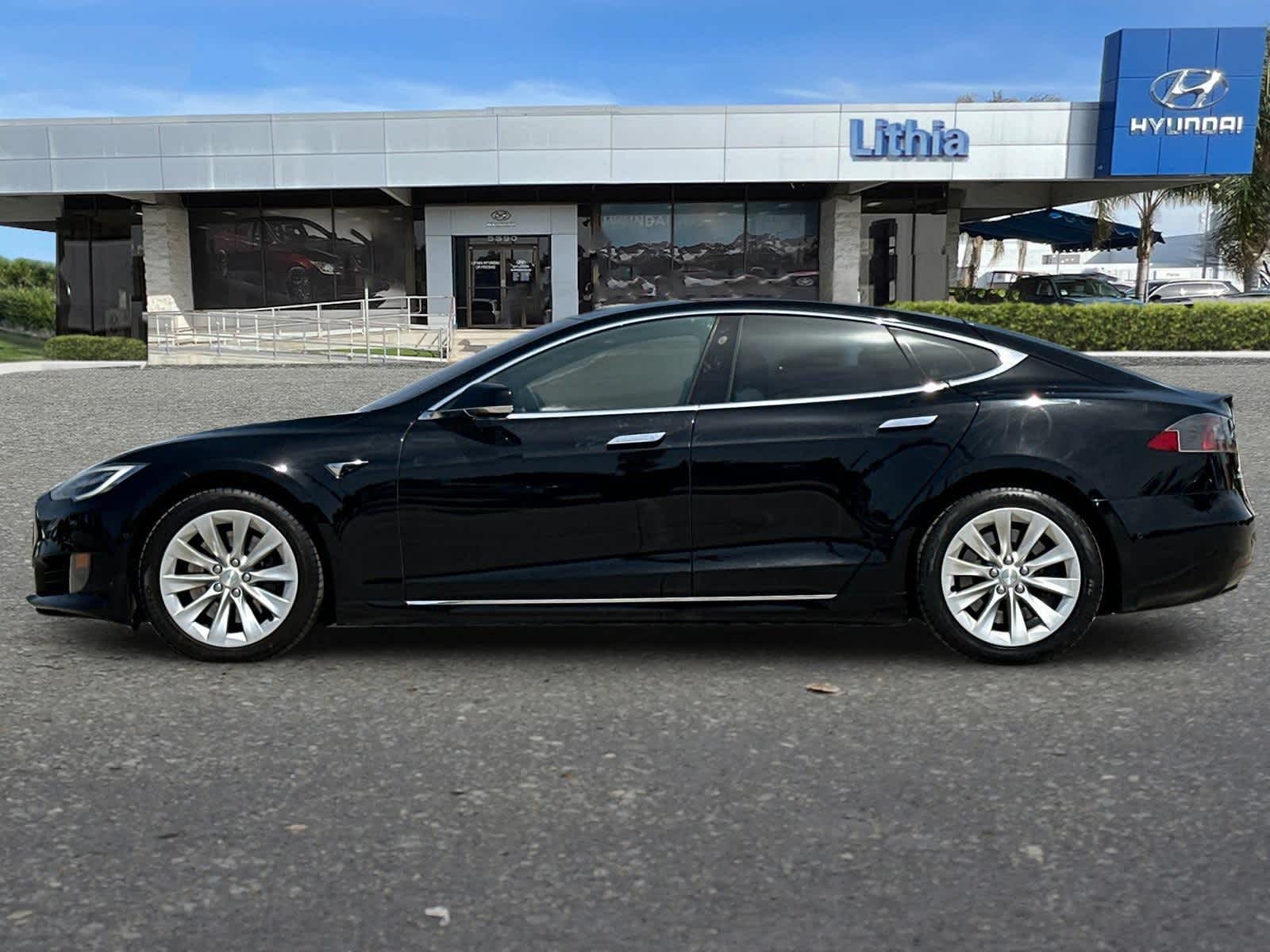 Thumbnail: 2017 Tesla Model S - 5