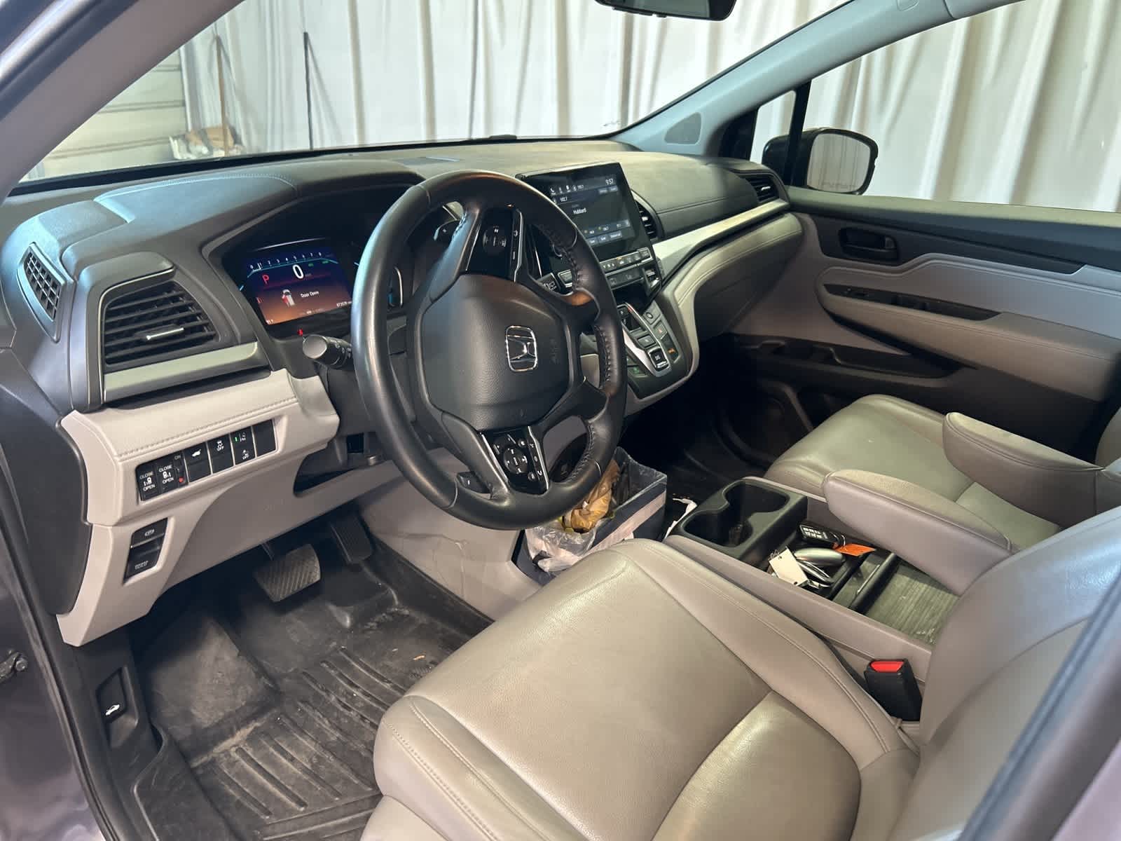 Thumbnail: 2020 Honda Odyssey - 23