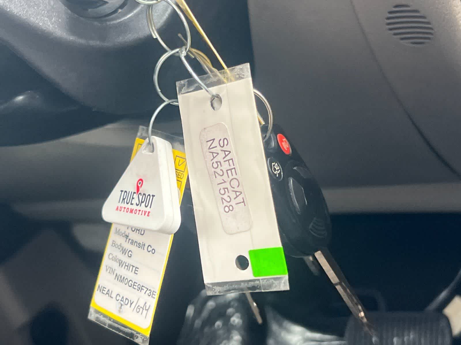 Thumbnail: 2014 Ford Transit Series - 28