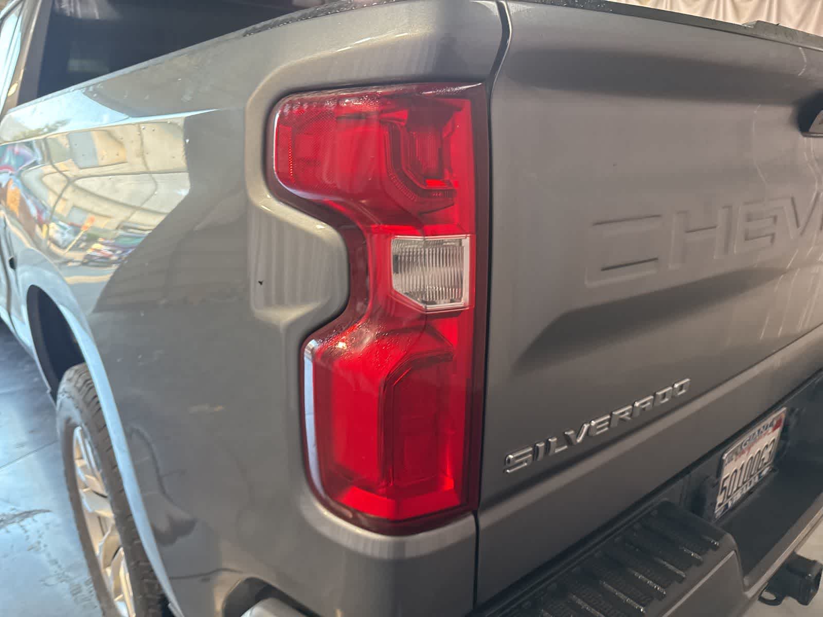 Thumbnail: 2021 Chevrolet Silverado 1500 - 12