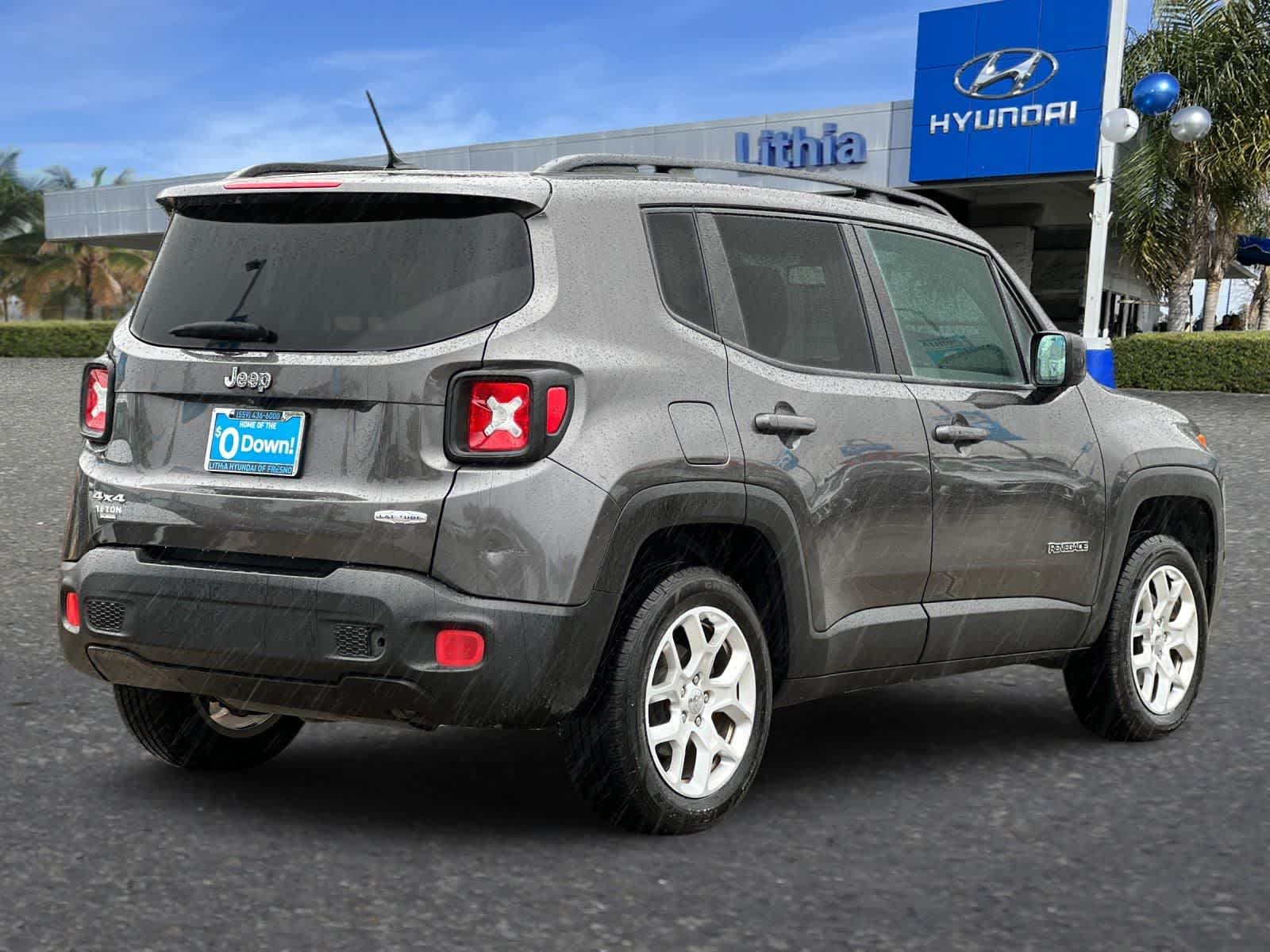 Thumbnail: 2017 Jeep Renegade - 3