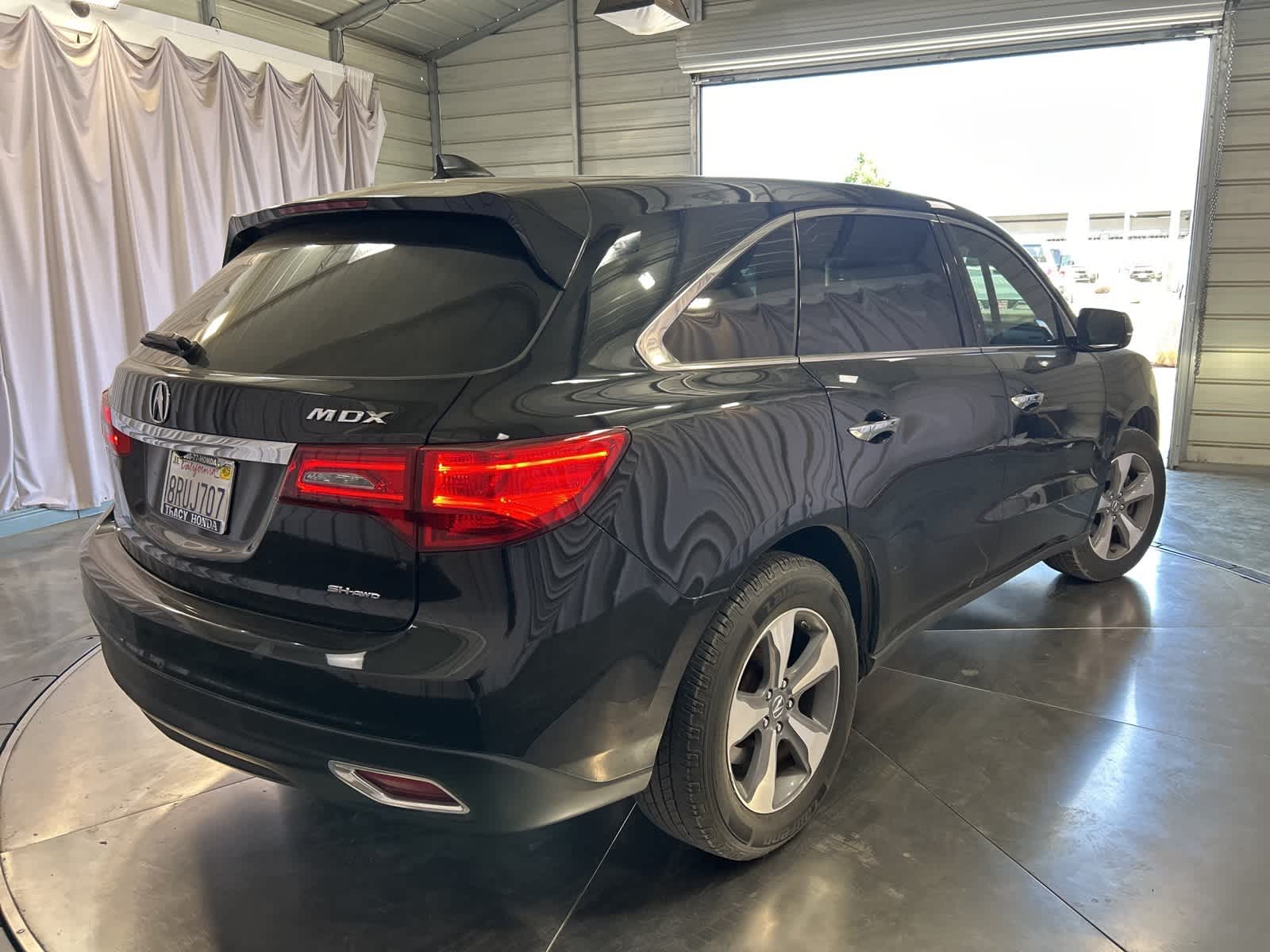 Thumbnail: 2016 Acura MDX - 8