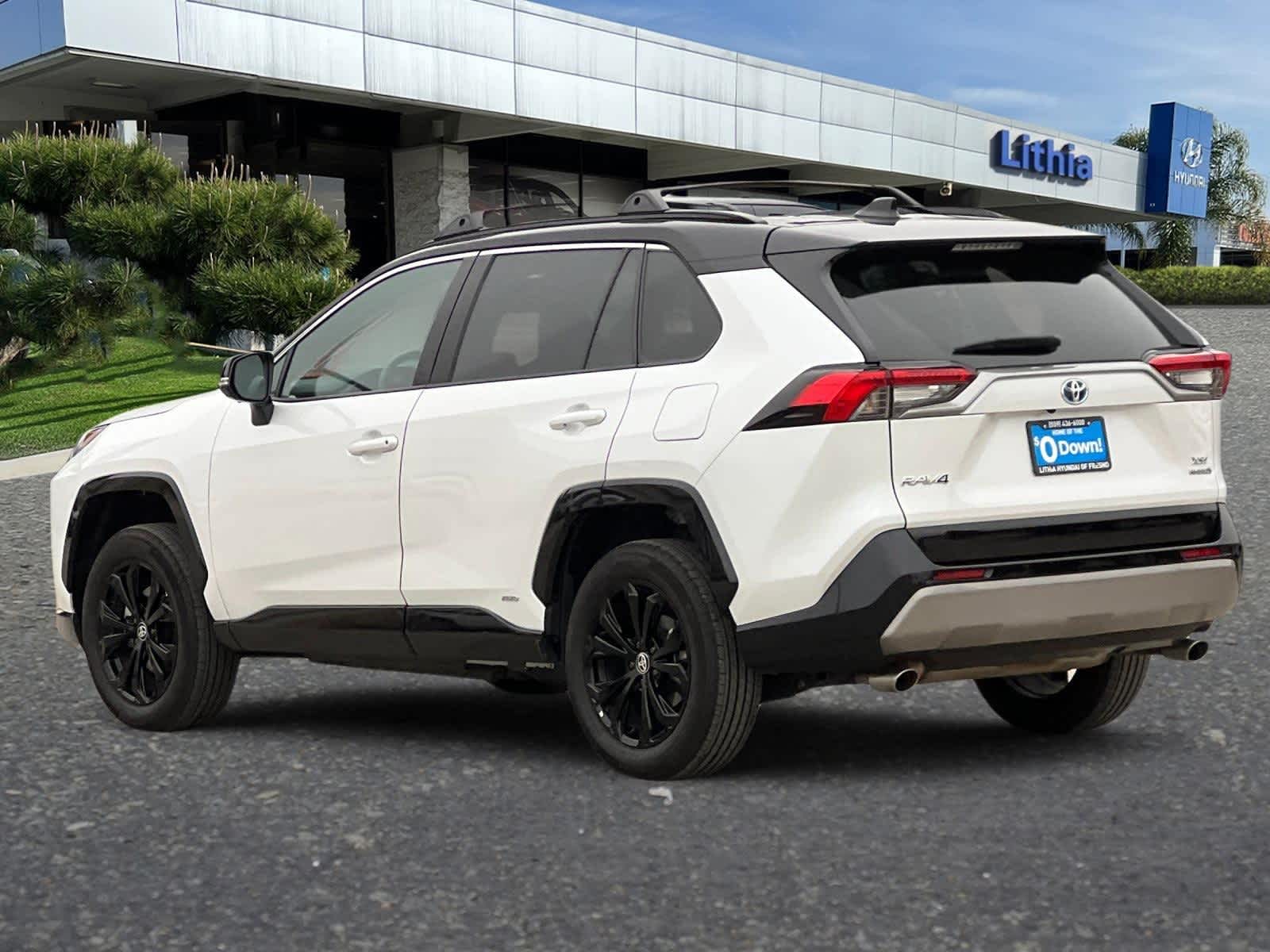 Thumbnail: 2024 Toyota RAV4 - 6