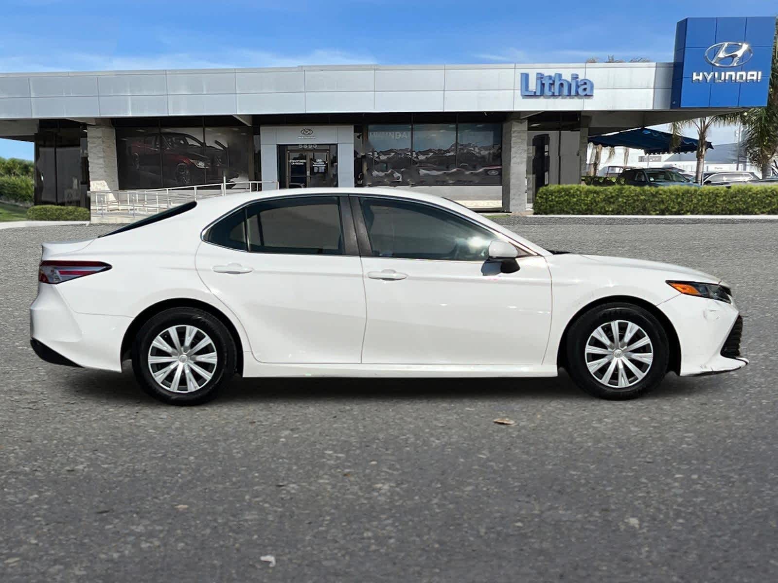 Thumbnail: 2018 Toyota Camry - 9