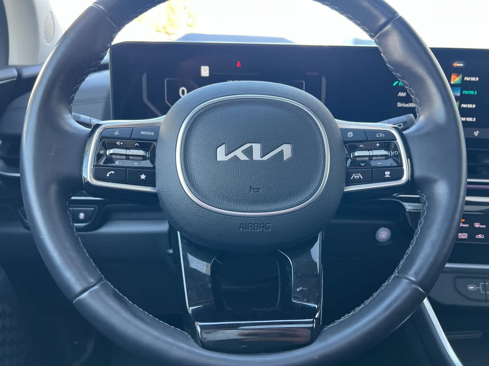 Thumbnail: 2025 Kia Carnival - 26