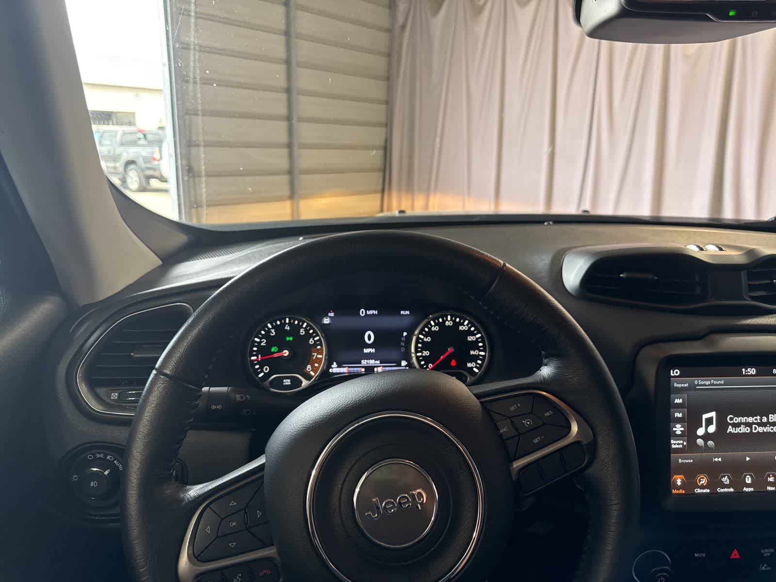 Thumbnail: 2022 Jeep Renegade - 18