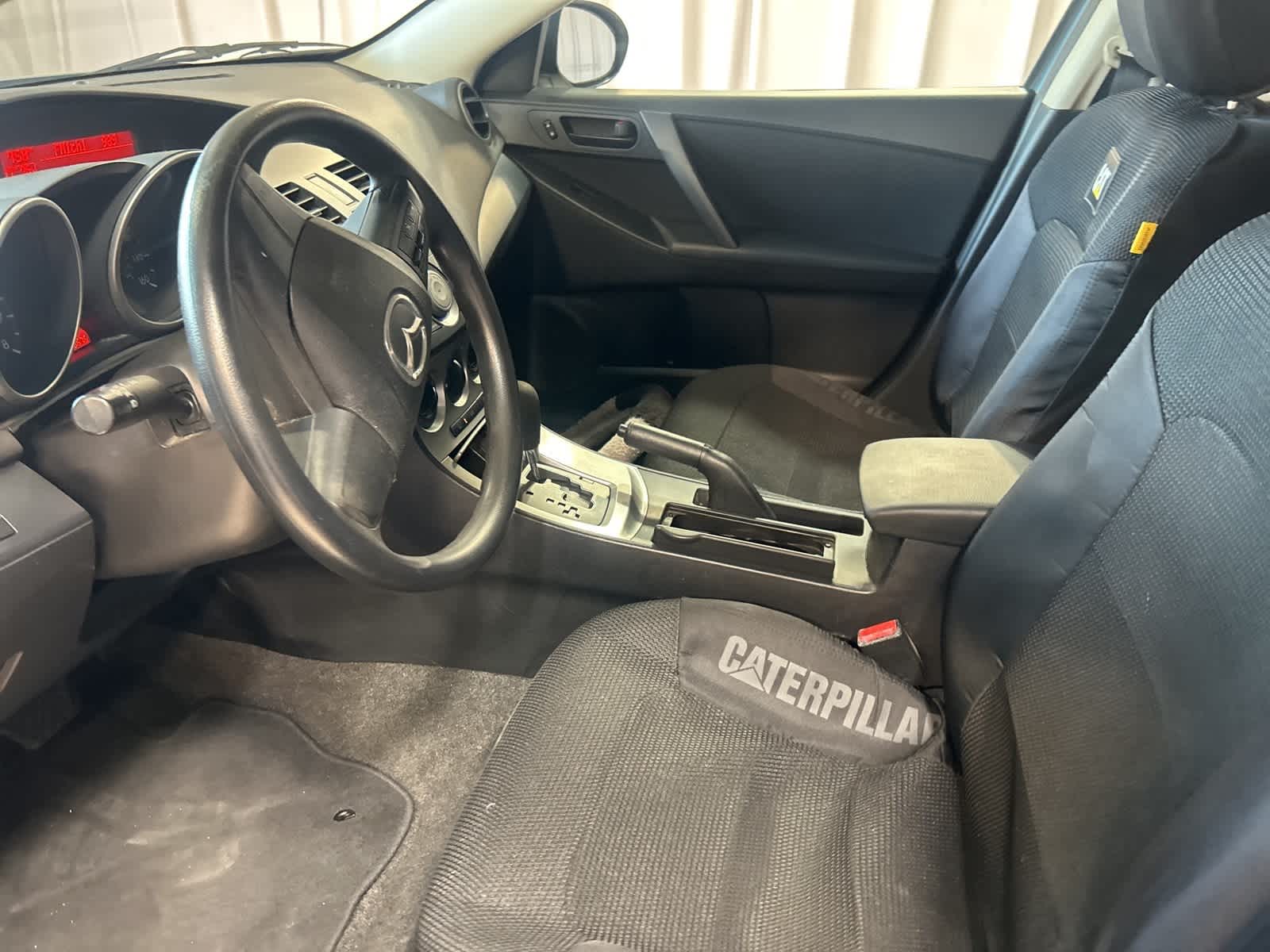 Thumbnail: 2011 Mazda Mazda3 - 24