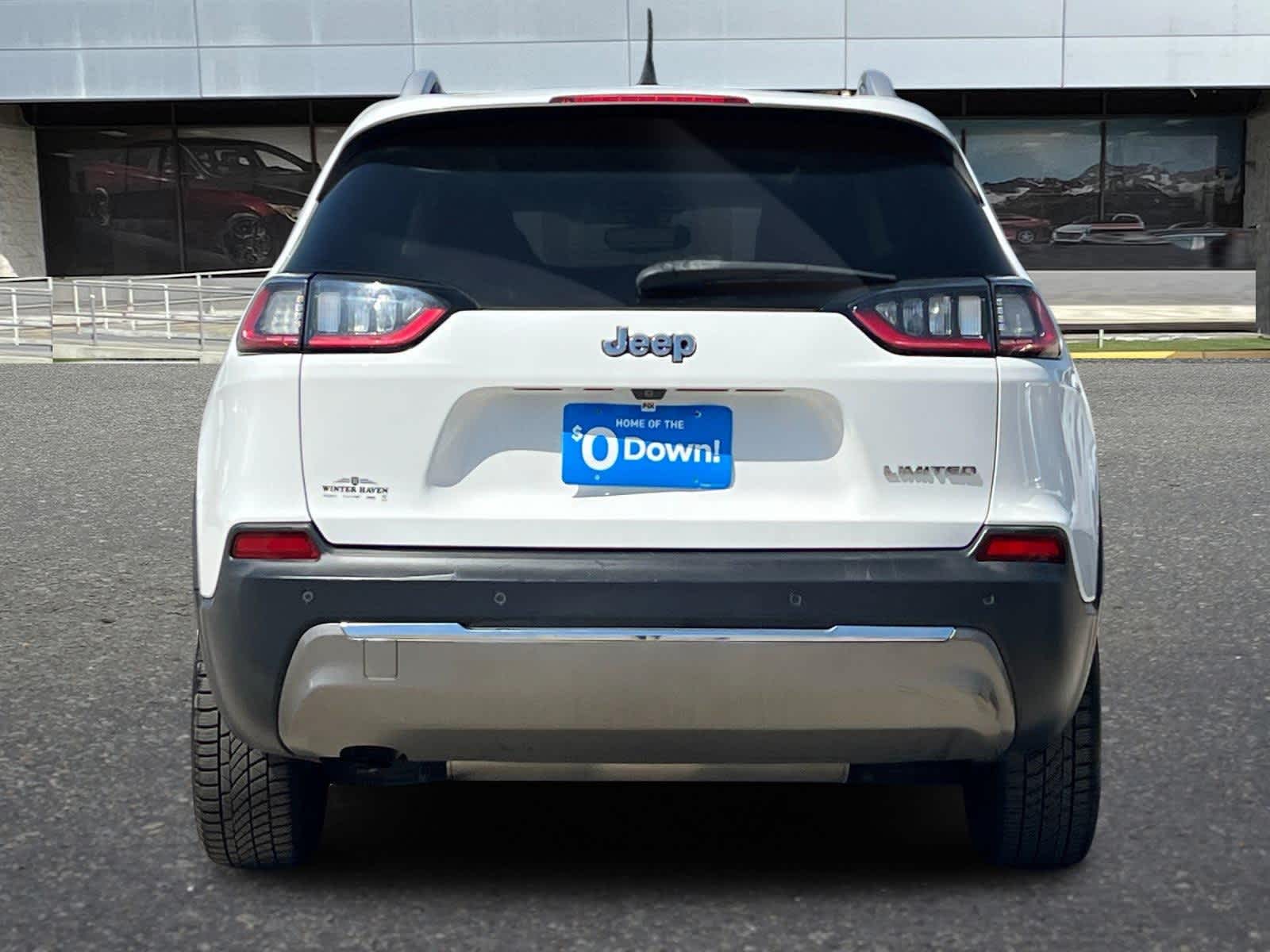 Thumbnail: 2019 Jeep Cherokee - 7