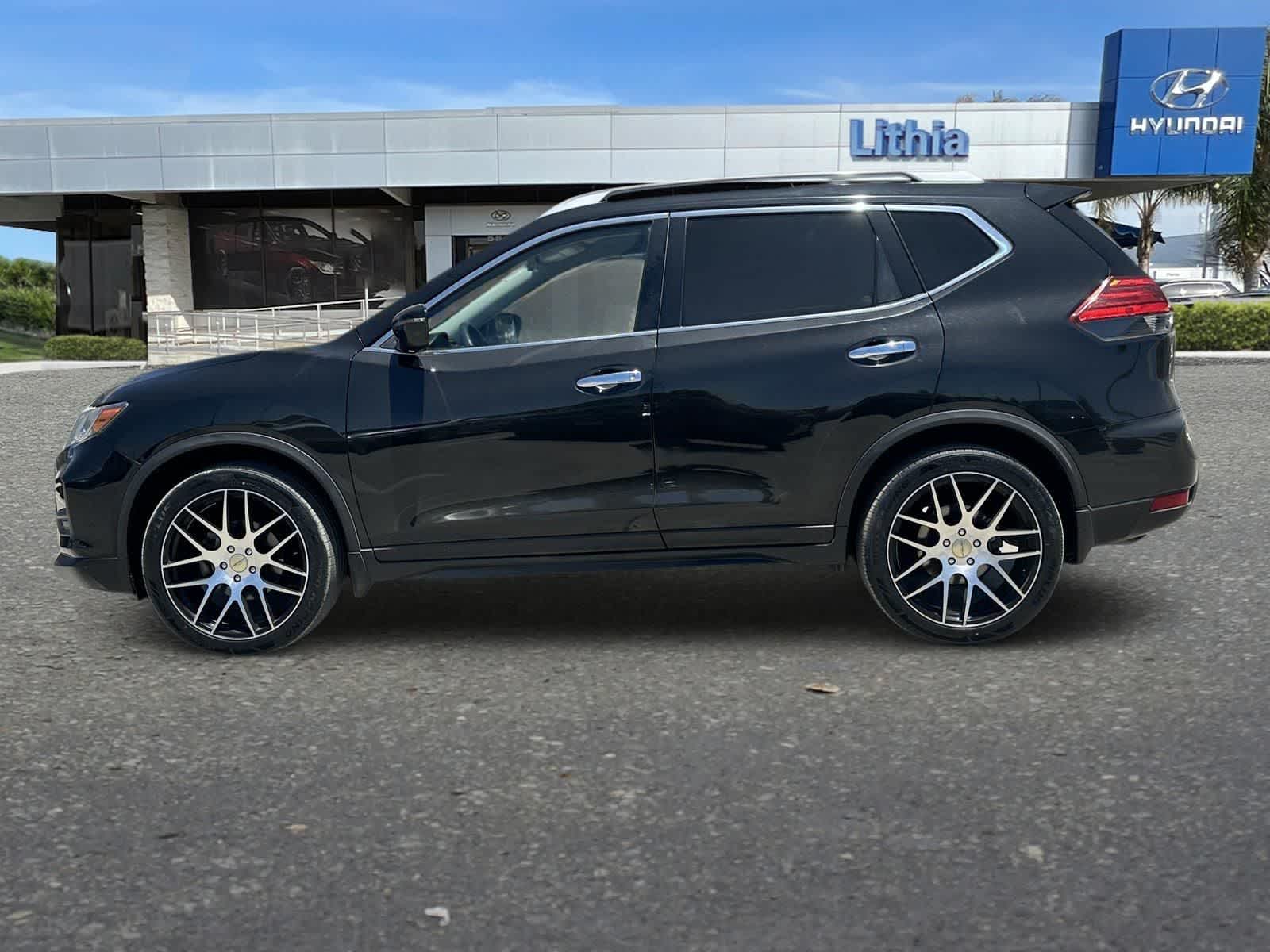 Thumbnail: 2017 Nissan Rogue - 6