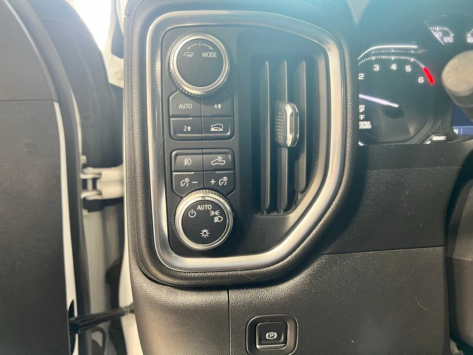 Thumbnail: 2022 GMC Sierra 1500 - 28