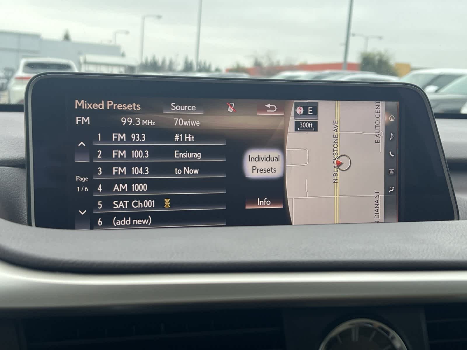 Thumbnail: 2017 Lexus RX - 19