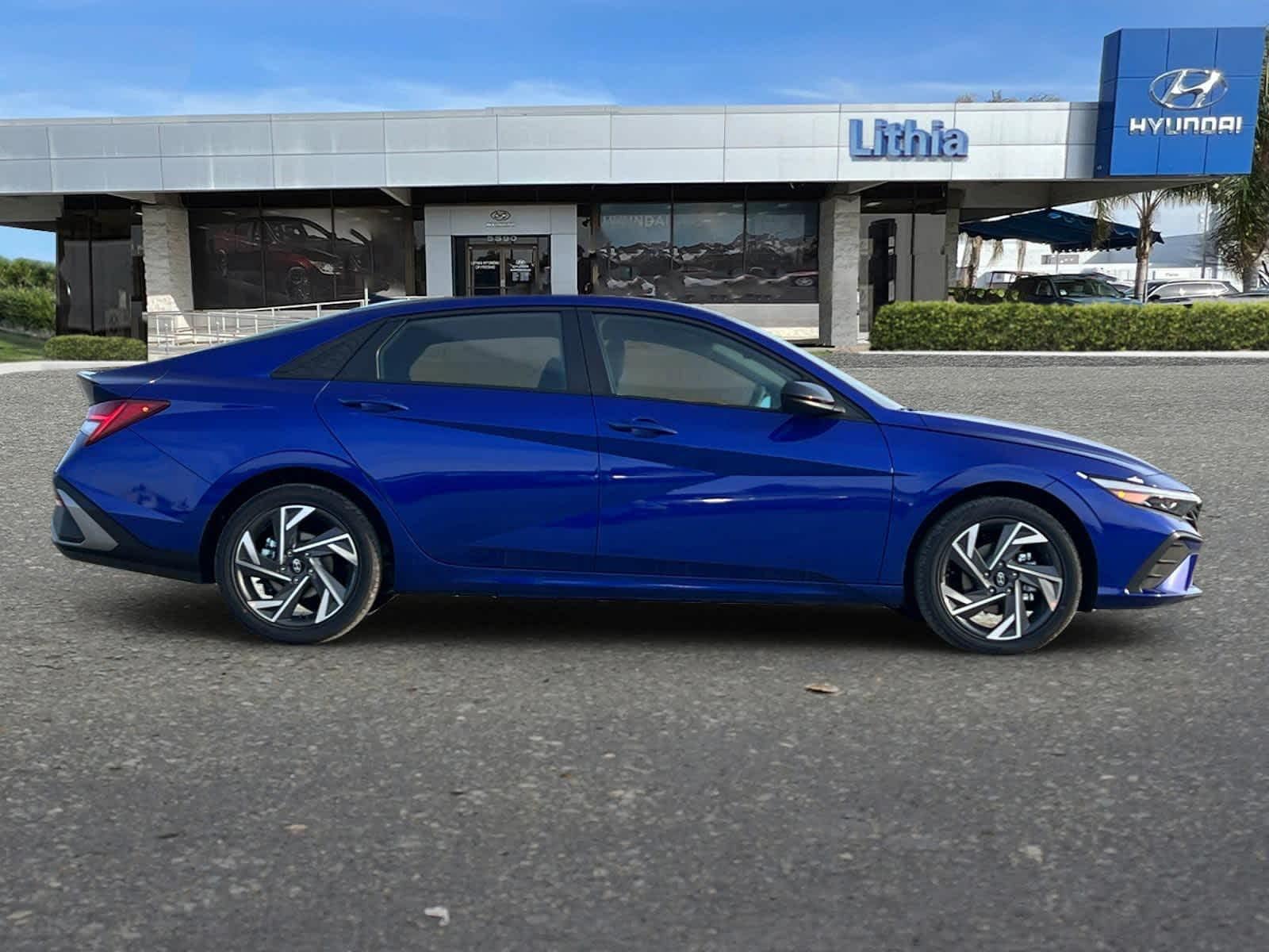 Thumbnail: 2025 Hyundai Elantra - 9