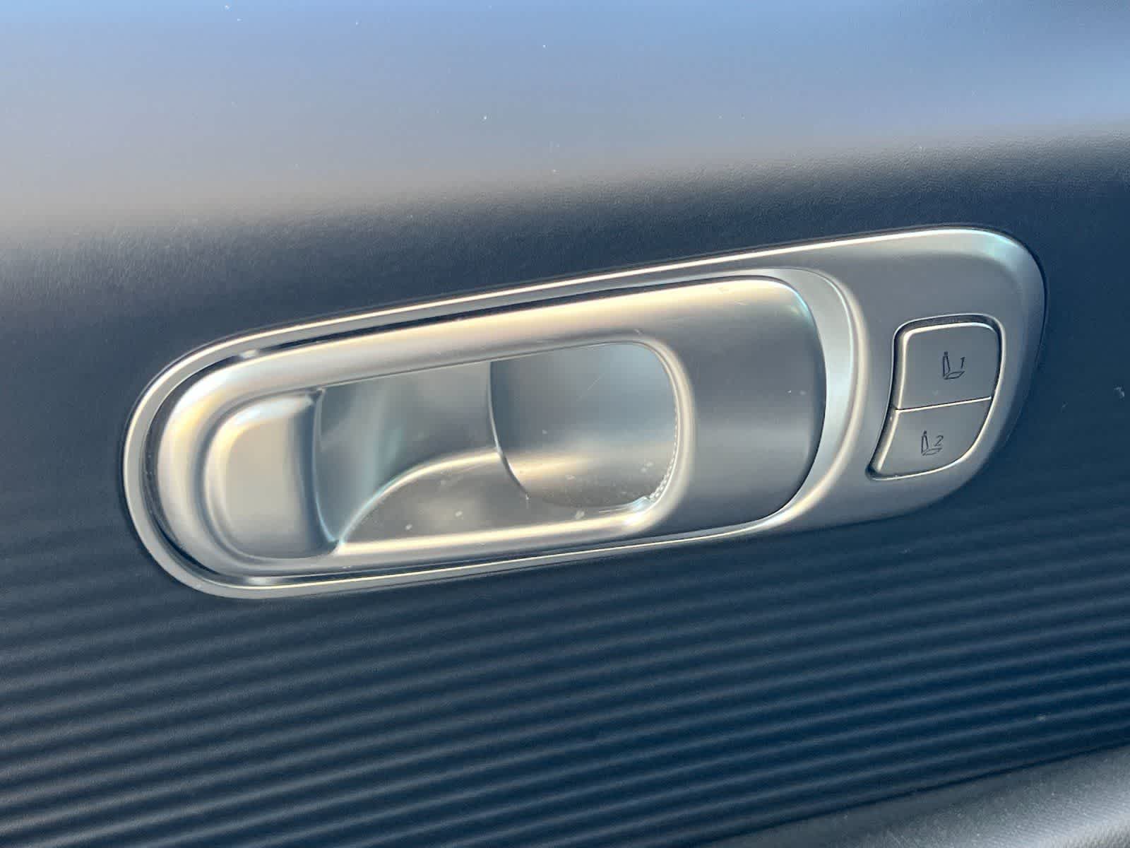 Thumbnail: 2023 Hyundai Ioniq 6 - 14