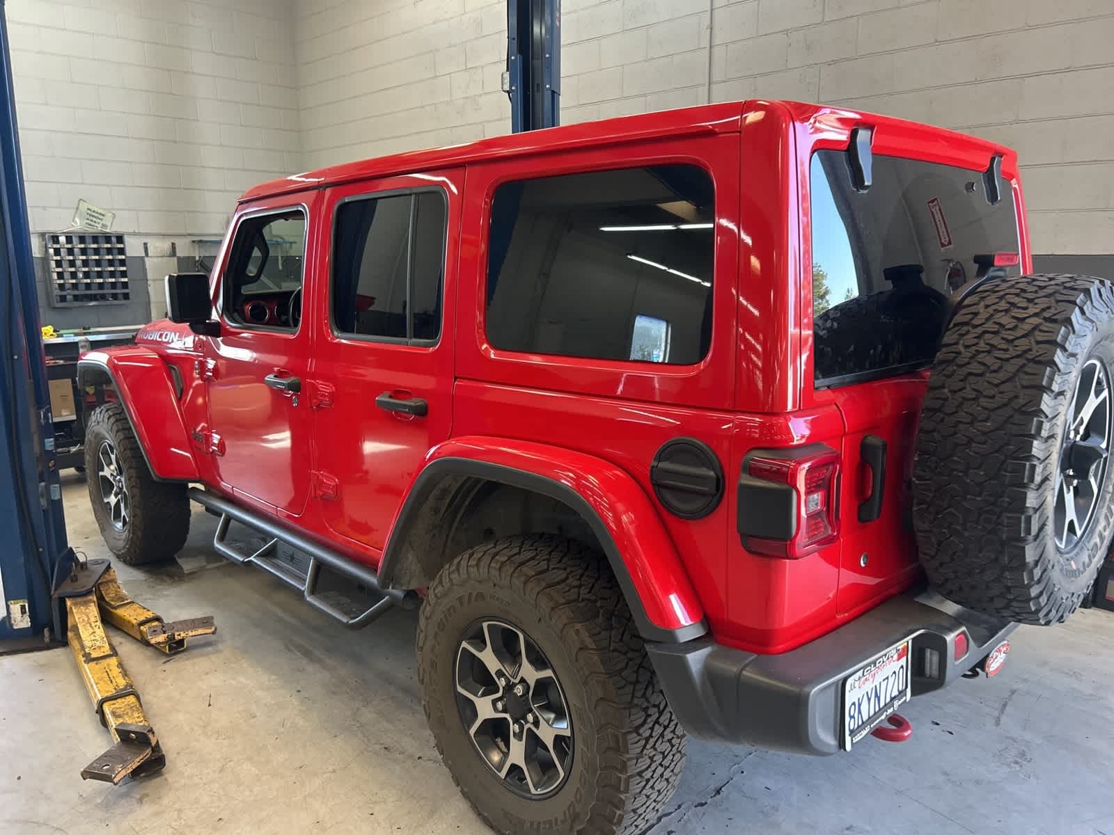 Thumbnail: 2019 Jeep Wrangler - 13