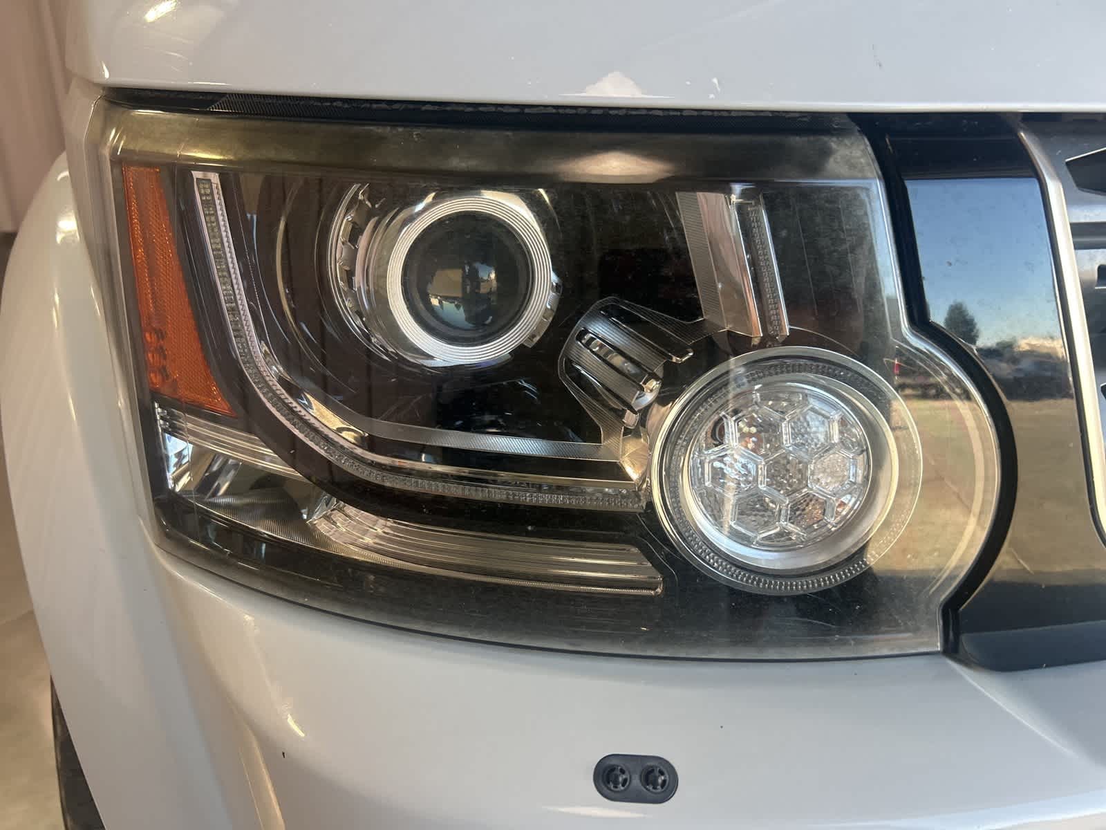 Thumbnail: 2015 Land Rover LR4 - 5