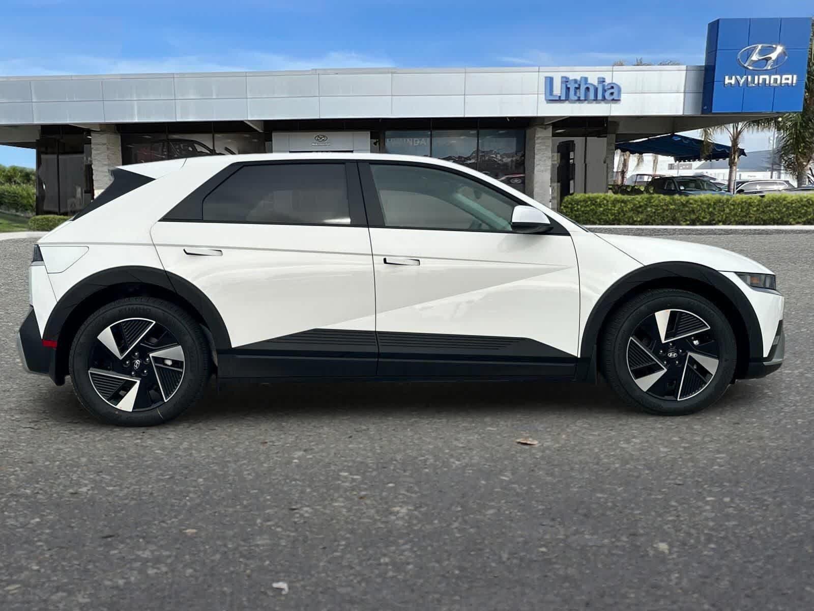 Thumbnail: 2026 Hyundai Ioniq 5 - 8