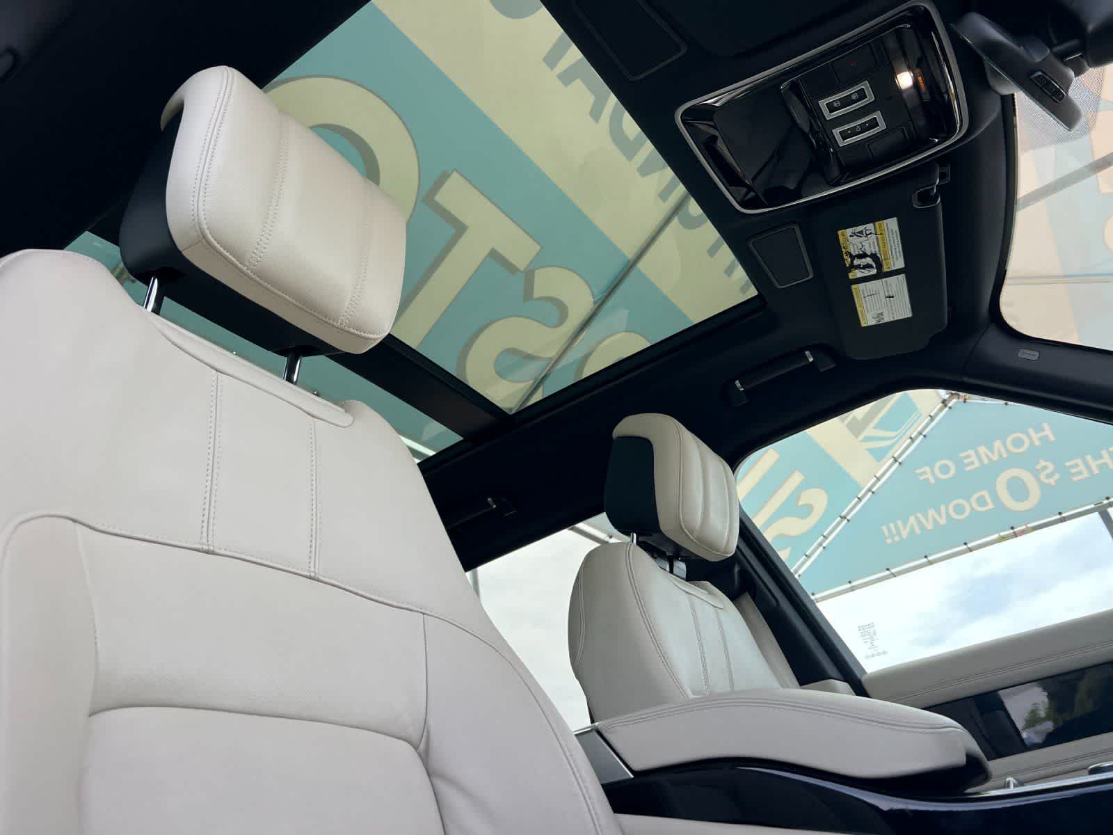 Thumbnail: 2021 Land Rover Range Rover - 17