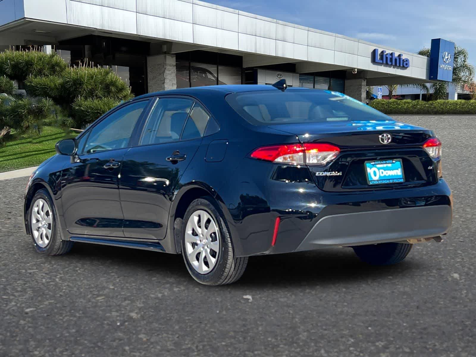 2025 Toyota Corolla LE photo 6