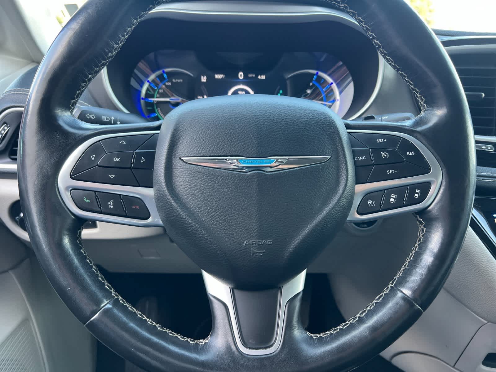 Thumbnail: 2021 Chrysler Pacifica - 25