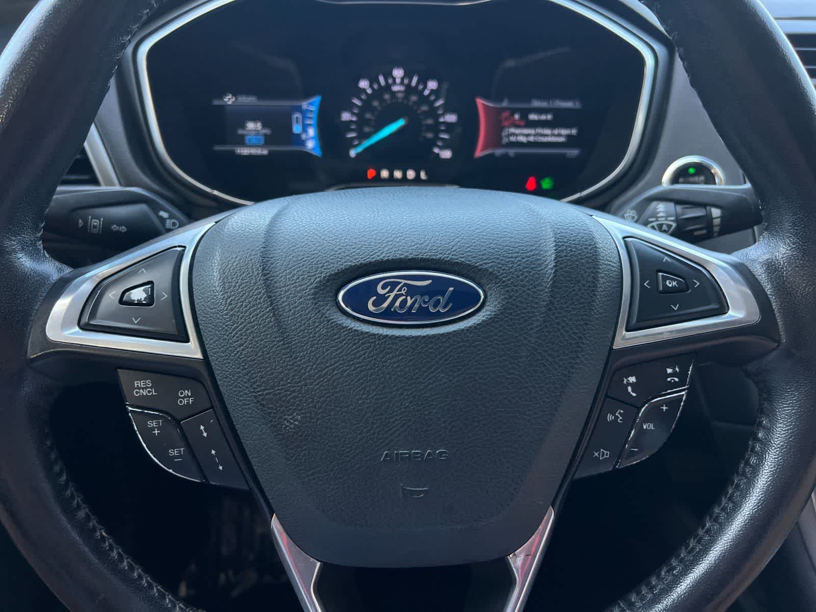 Thumbnail: 2013 Ford Fusion - 24
