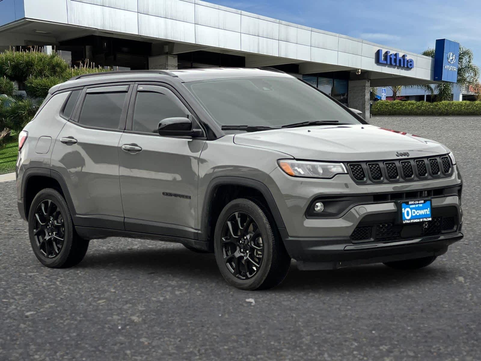 Thumbnail: 2023 Jeep Compass - 9