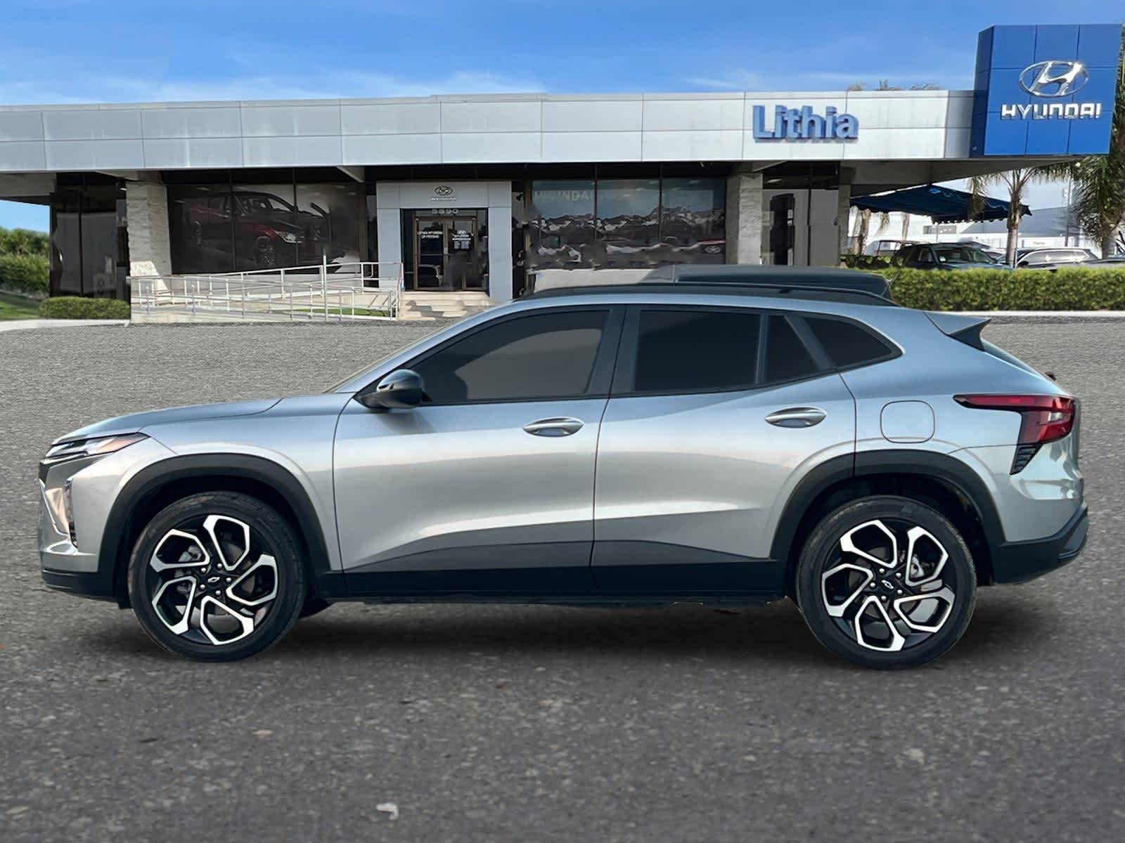 Thumbnail: 2024 Chevrolet Trax - 5