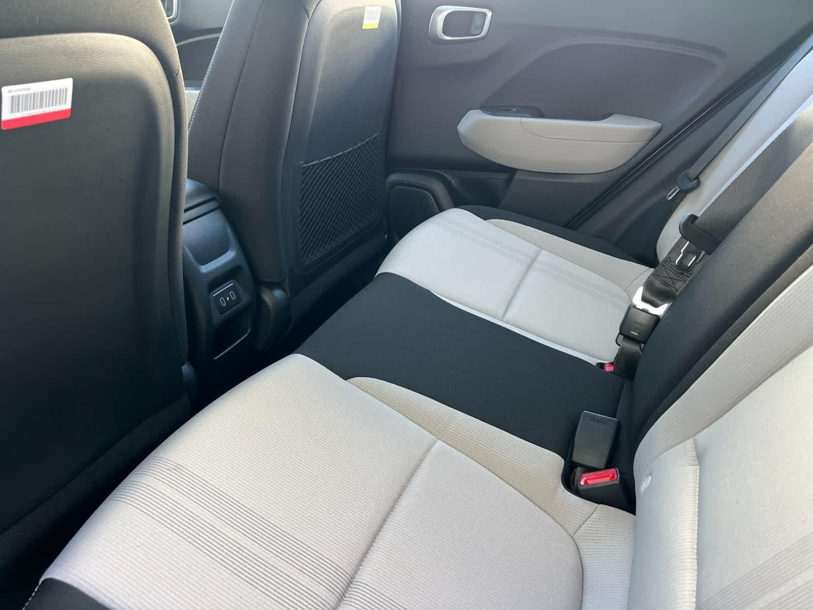 Thumbnail: 2025 Hyundai Venue - 4