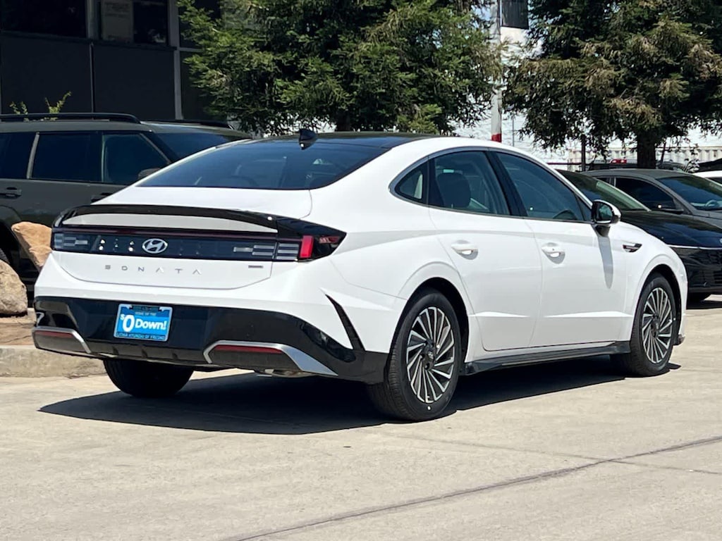 New 2026 Hyundai Sonata Hybrid SEL Sedan