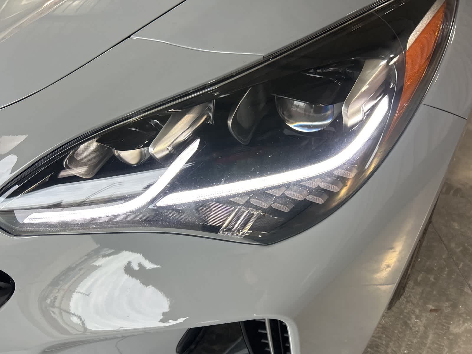 Thumbnail: 2022 Kia Stinger - 2