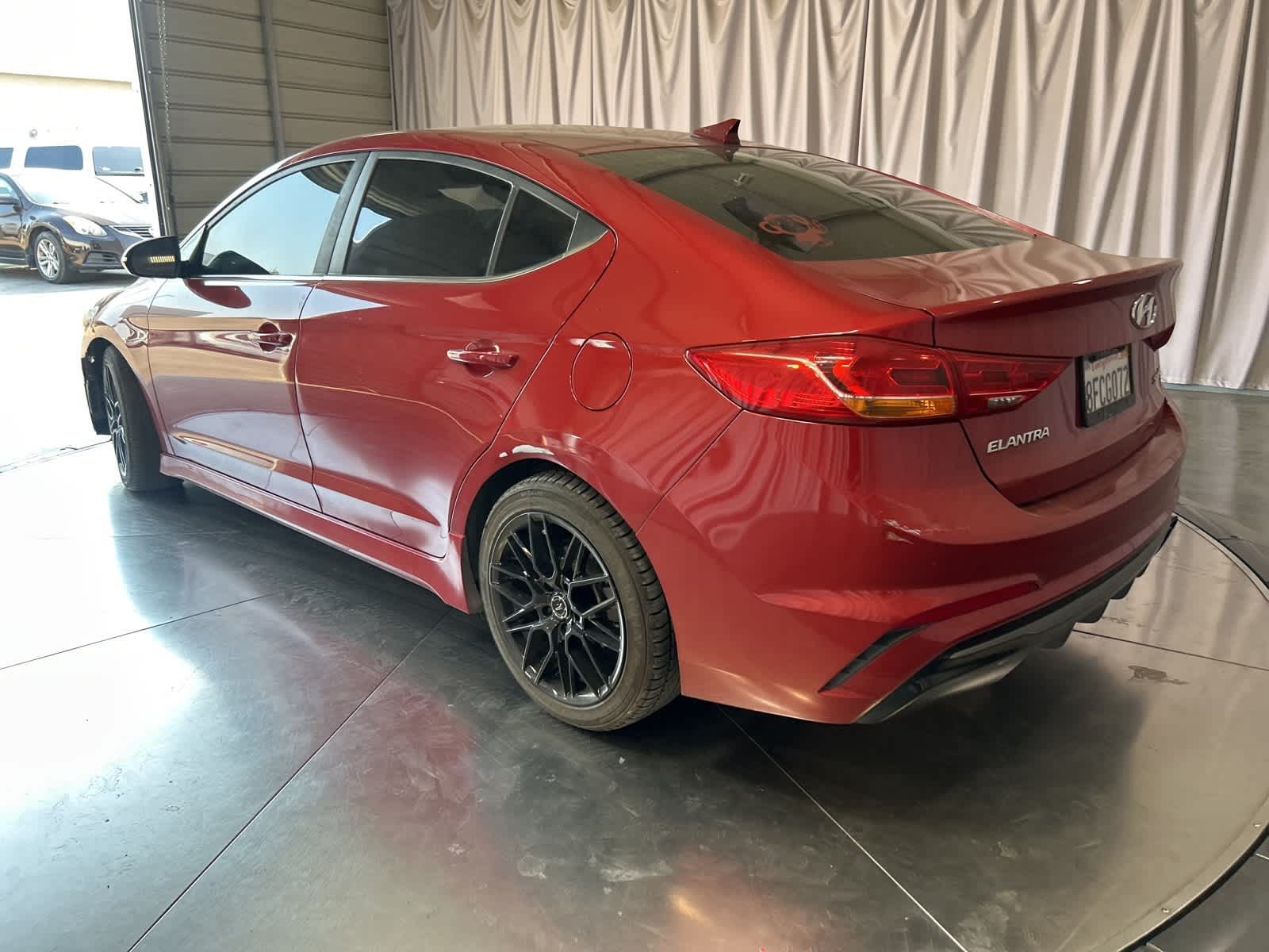 Thumbnail: 2018 Hyundai Elantra - 15