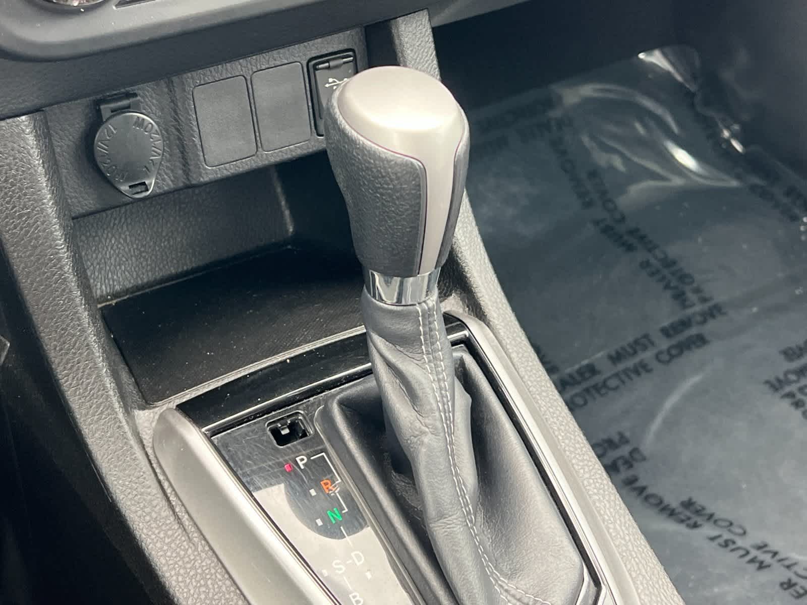 Thumbnail: 2014 Toyota Corolla - 21