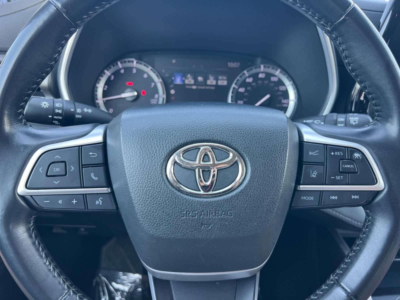 Thumbnail: 2022 Toyota Highlander - 24