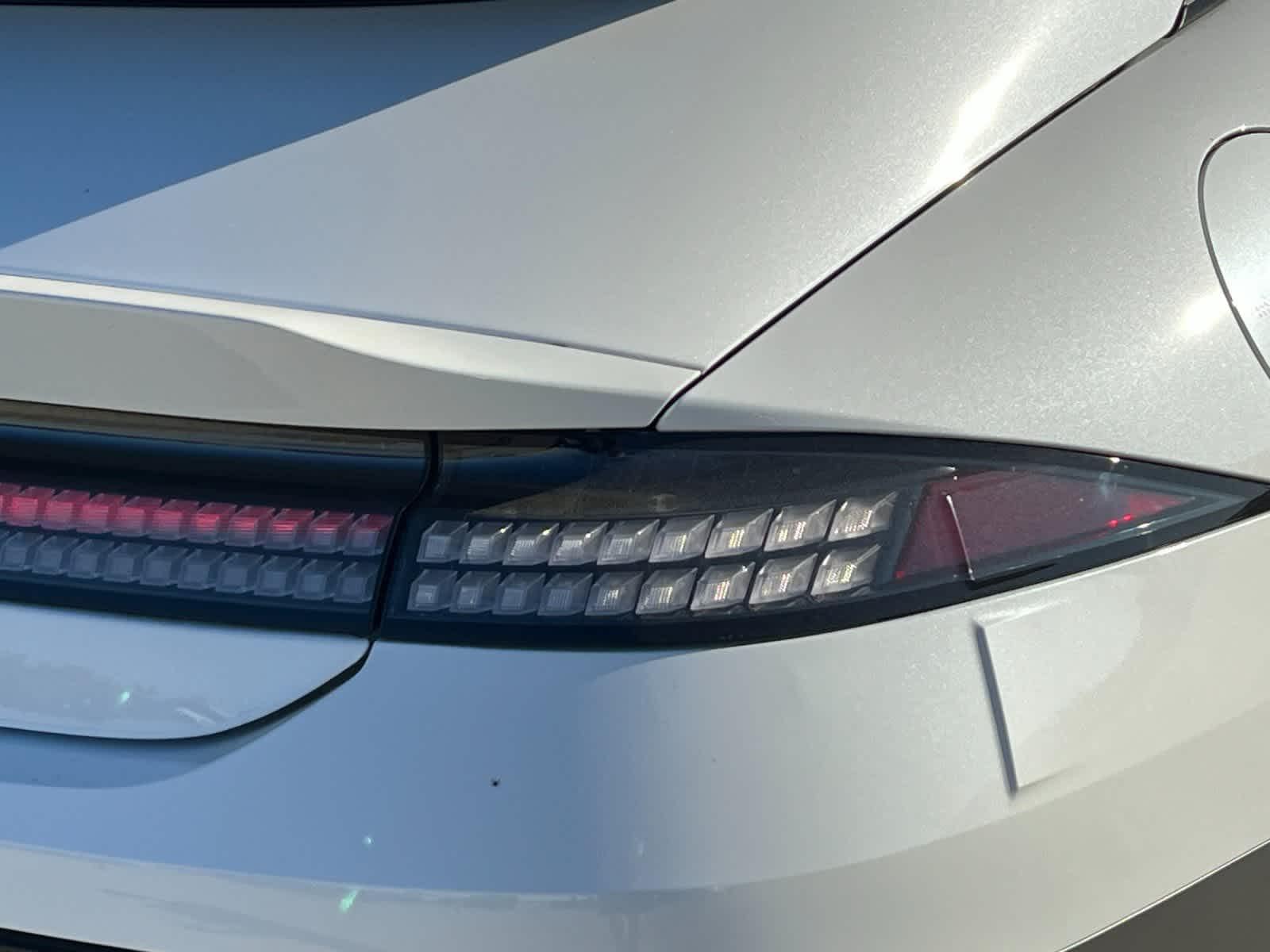 Thumbnail: 2025 Hyundai Ioniq 6 - 26