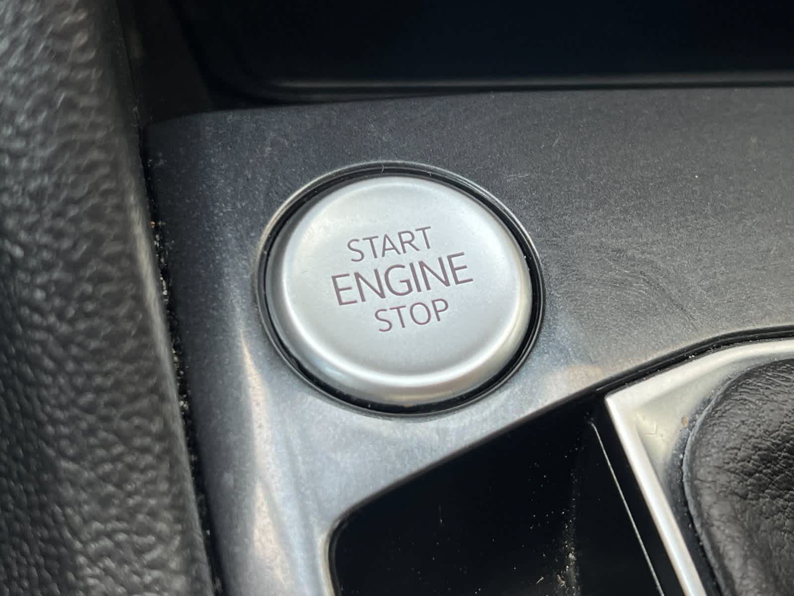 Thumbnail: 2024 Volkswagen Tiguan - 24