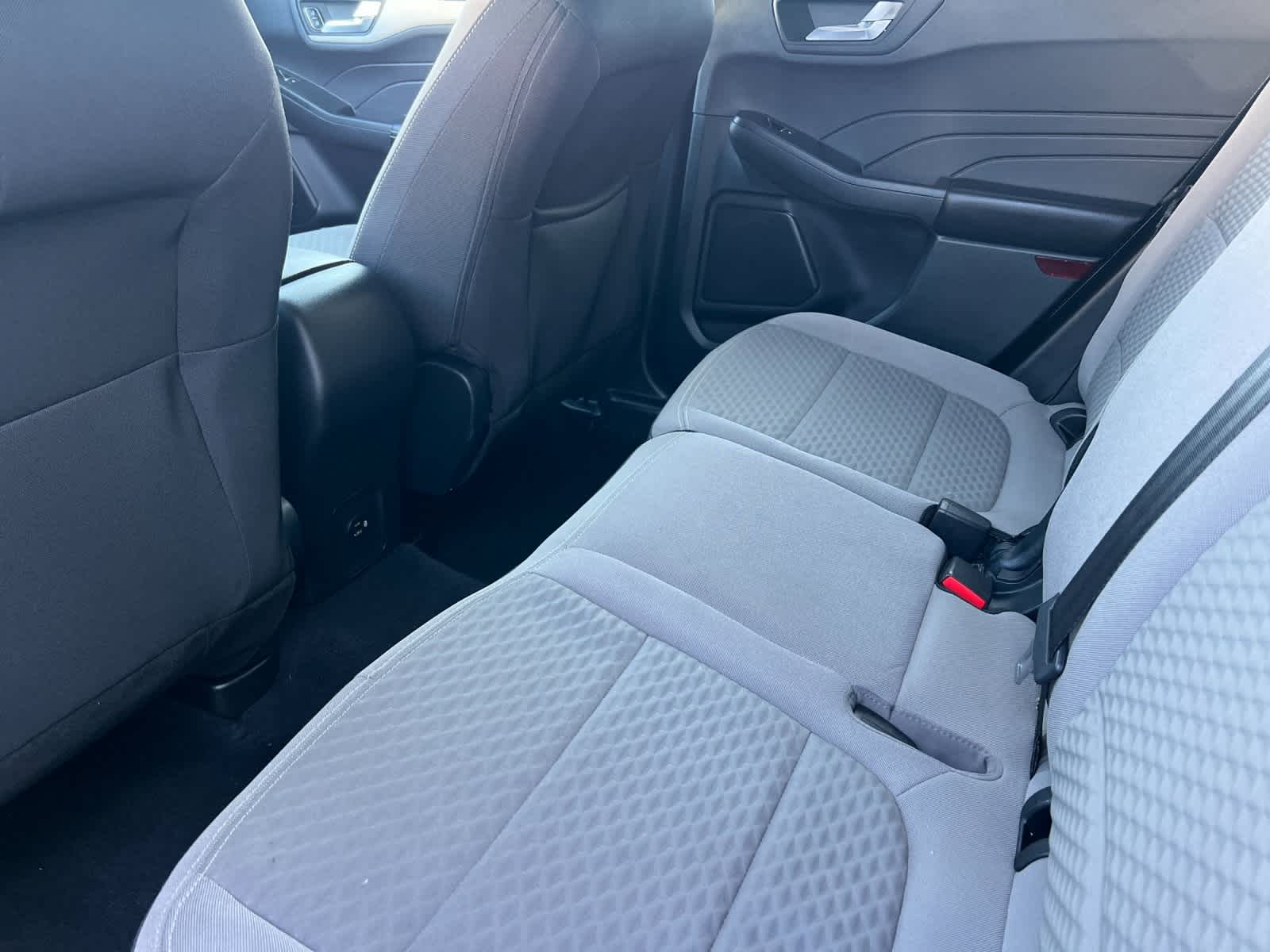 Thumbnail: 2021 Ford Escape - 4