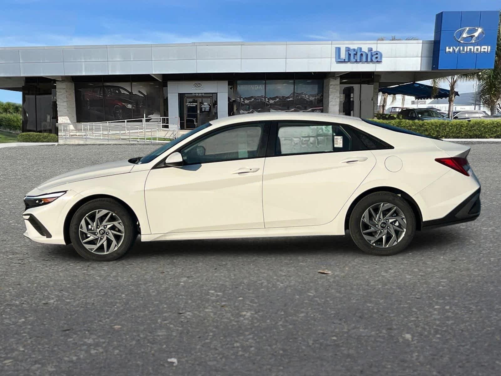 Thumbnail: 2026 Hyundai Elantra - 5