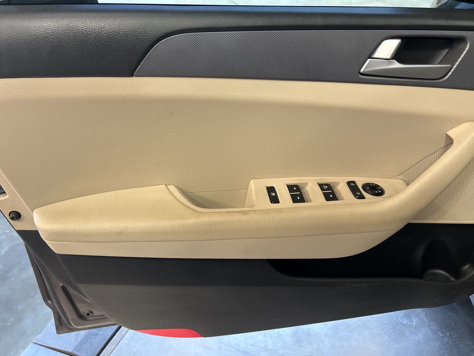 2017 Hyundai Sonata  21