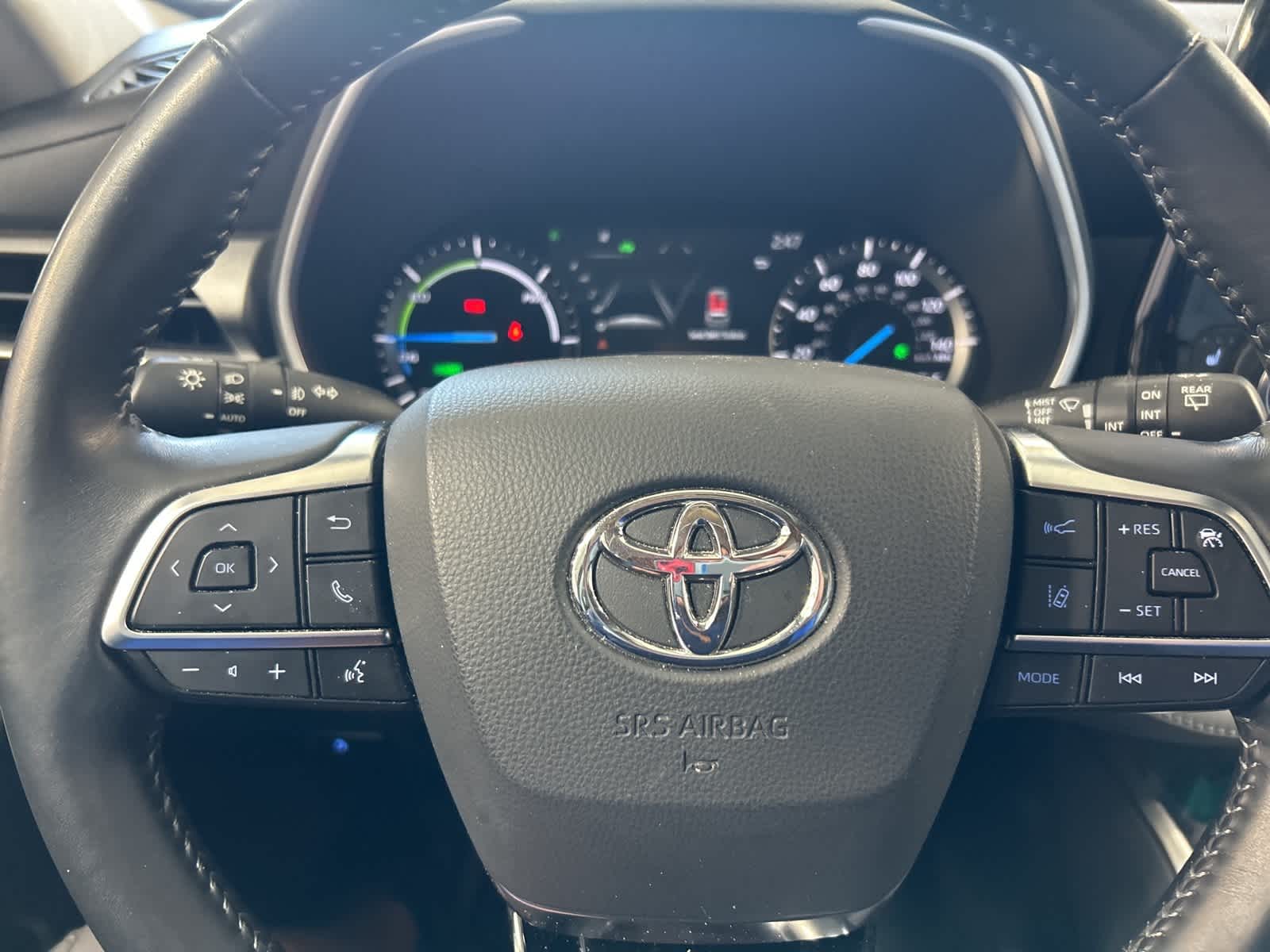 Thumbnail: 2021 Toyota Highlander - 28
