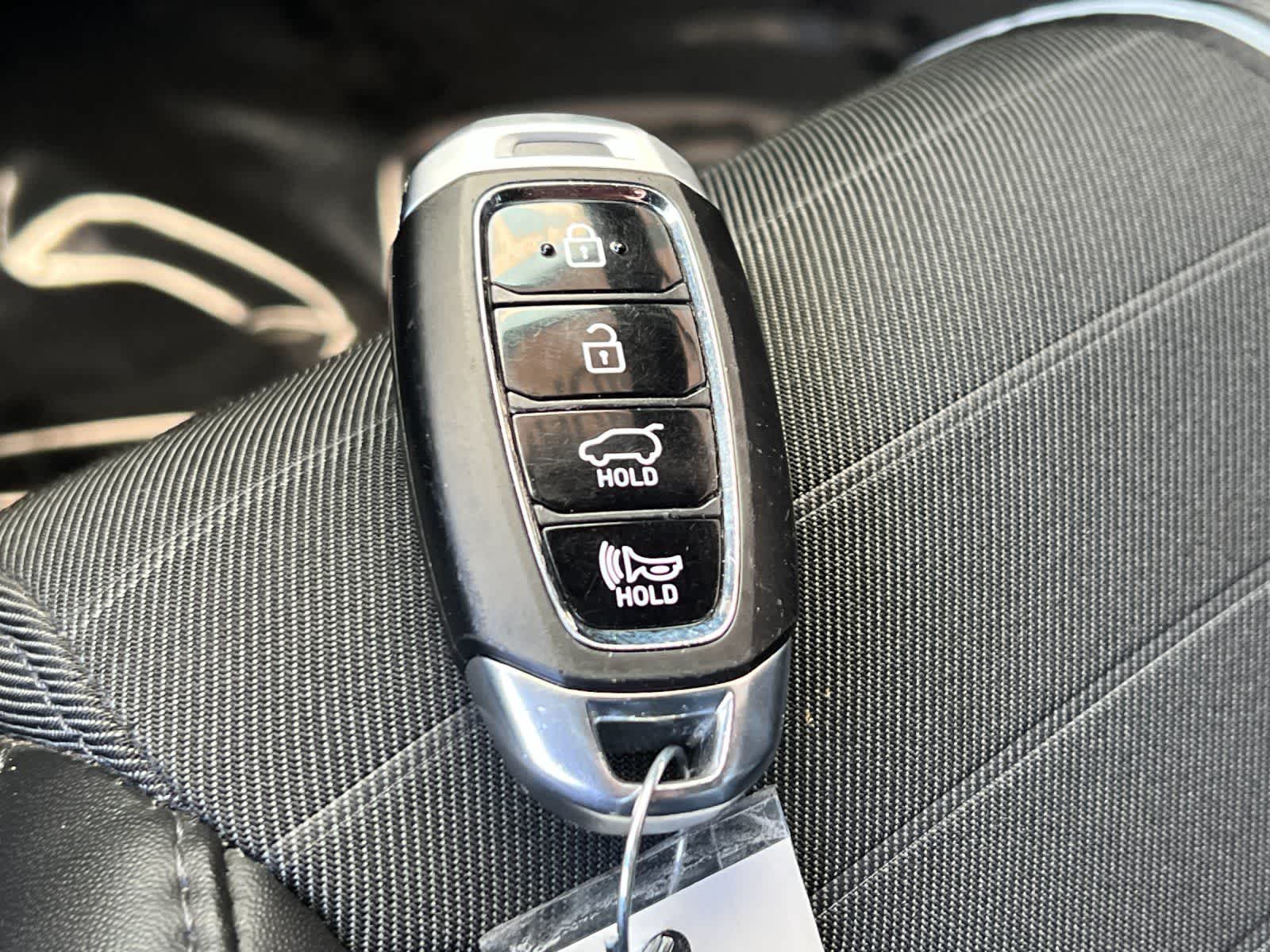 Thumbnail: 2022 Hyundai Veloster - 29