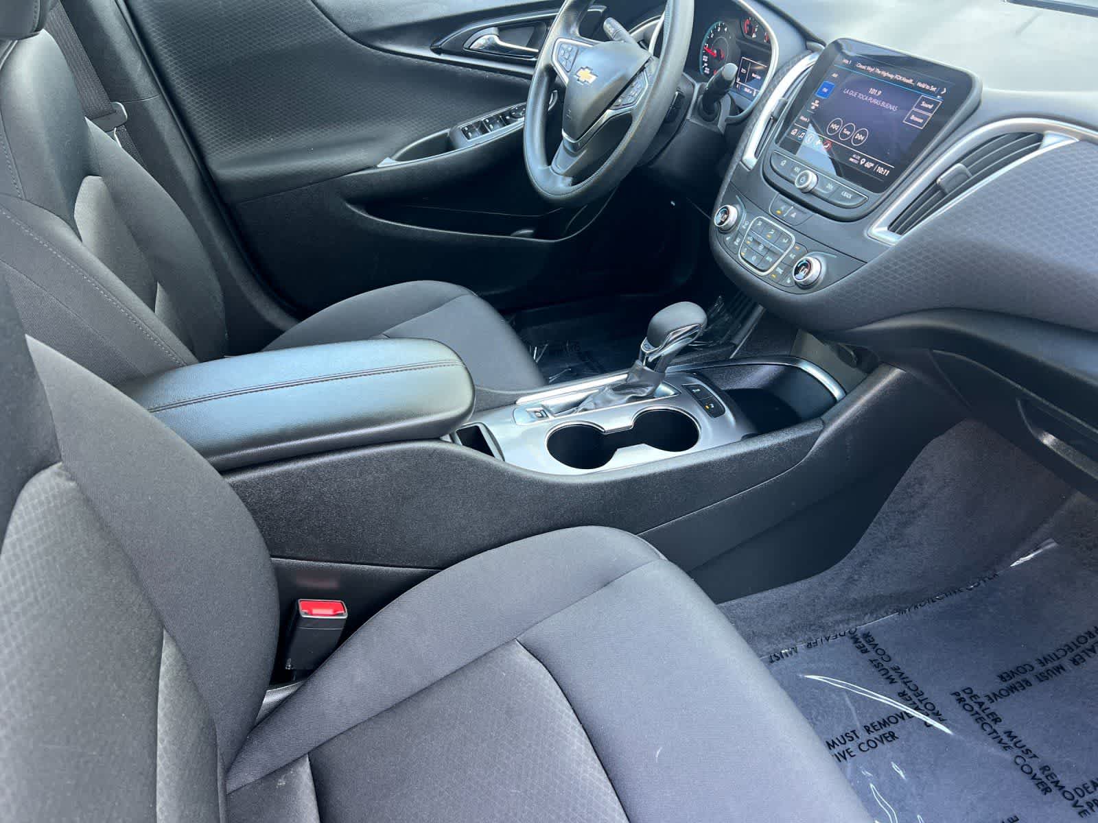 Thumbnail: 2025 Chevrolet Malibu - 16