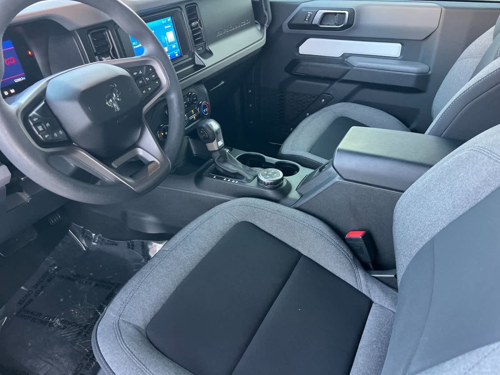 Thumbnail: 2022 Ford Bronco - 12